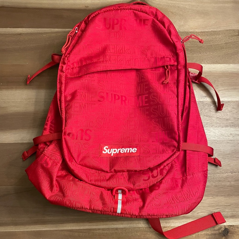 Supreme Backpack (SS19). Barely used, like new.